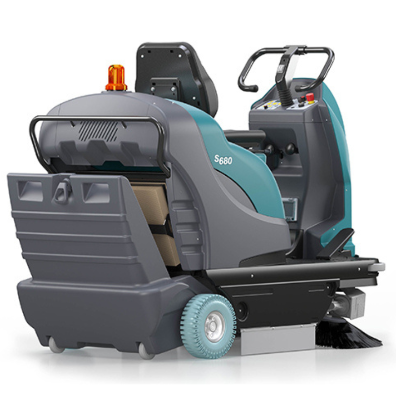 0009112_tennant-balayeuse-autoportee-compacte-a-batterie-s680.png